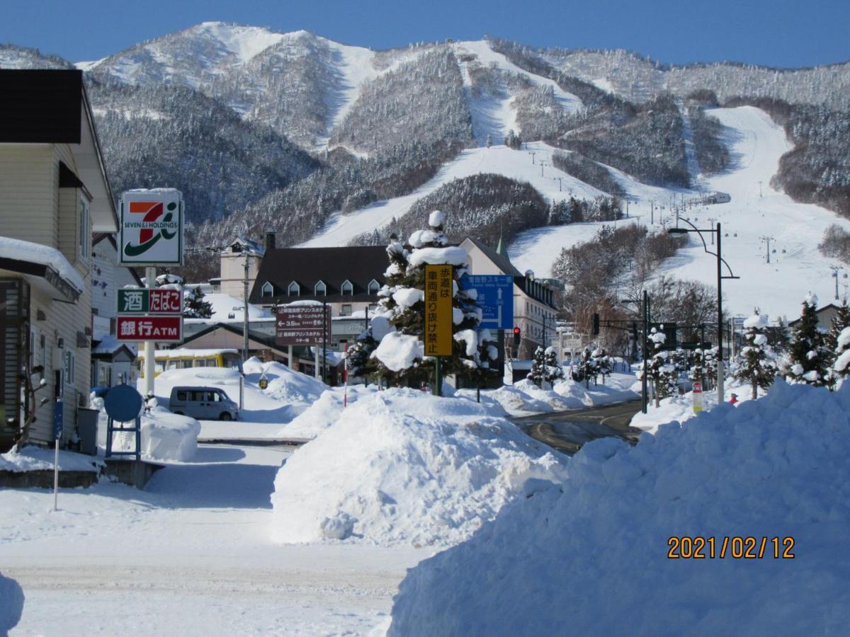 Minshuku Mutsukari Hotel NakaNakafurano Екстериор снимка