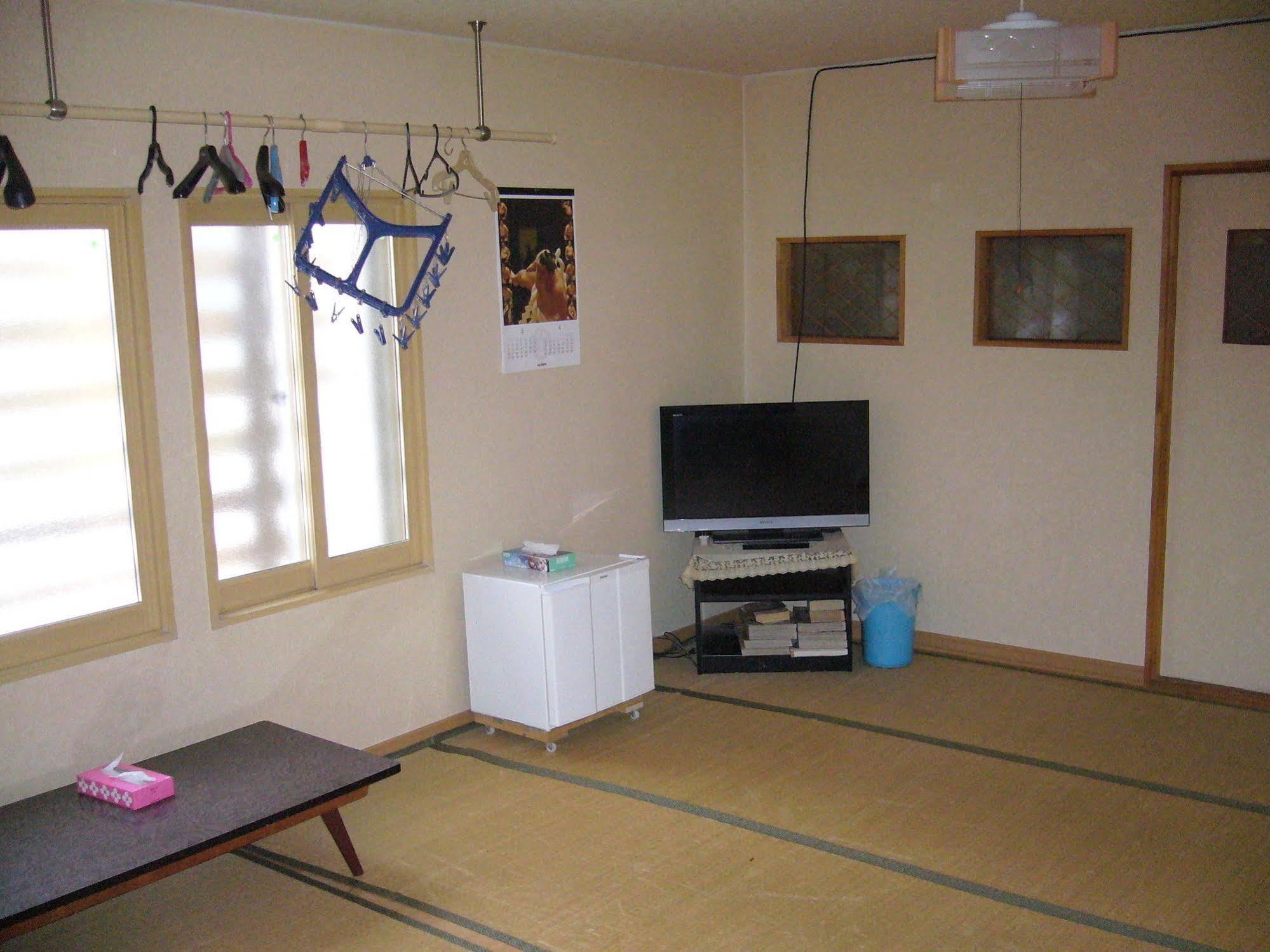 Minshuku Mutsukari Hotel NakaNakafurano Екстериор снимка